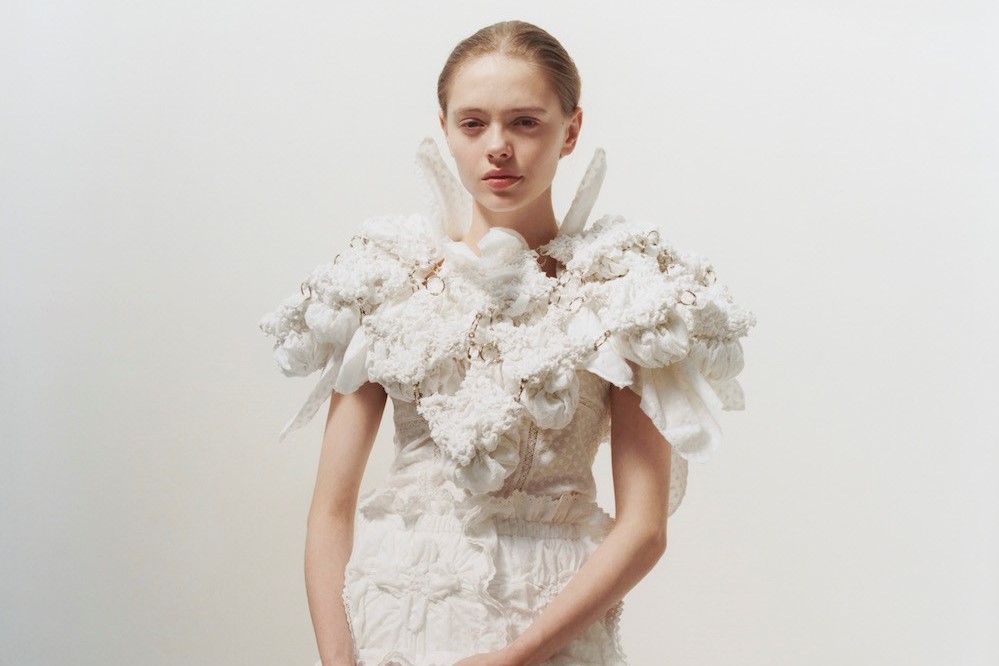 Αγριολούλουδα», η κολεξιόν της Róisín Pierce - ThessPress