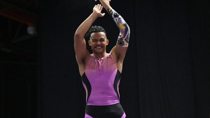 Ο Εμμανουήλ Καραλής στο Fly Athens Indoor