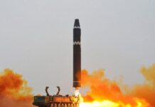 Η Βόρεια Κορέα εκτόξευσε πέντε βαλλιστικούς πυραύλους