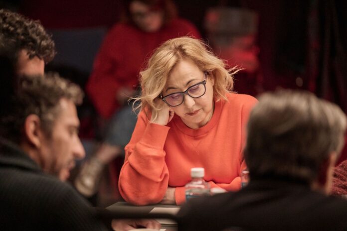 Η Κάρμεν Μάτσι και το καστ της ταινίας Αΐντα